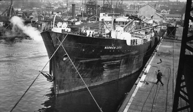 File:Norwich City at the Burrard Drydock Co. for Repairs (7346).jpg